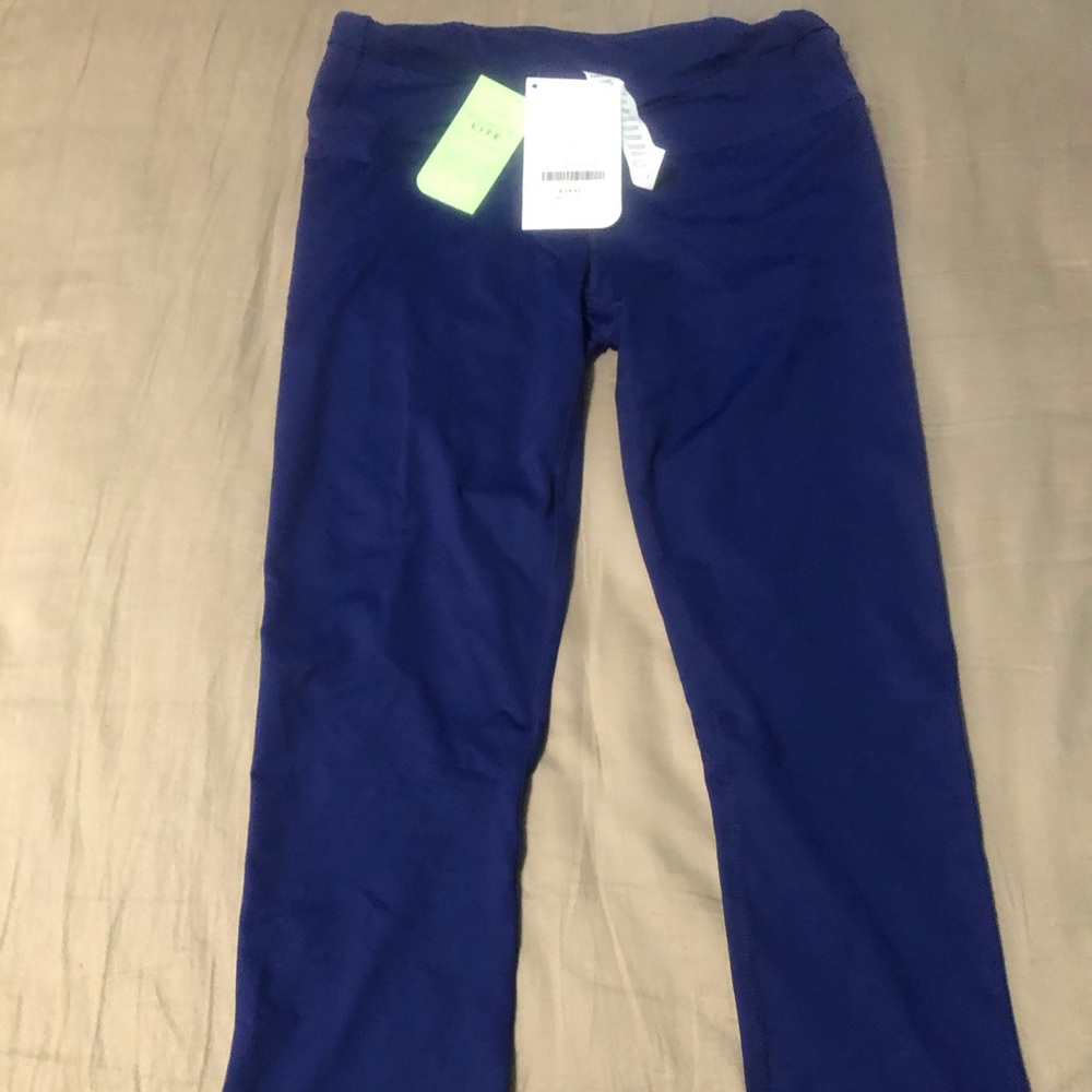 Fabletics crop leggings in ink blue - NWT size S